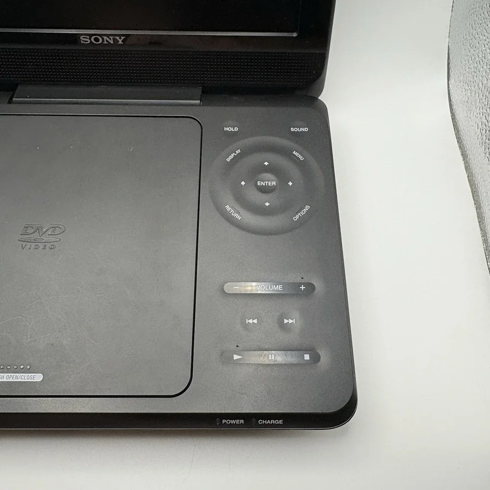 Sony DVP-FX980 Portable DVD Player 9 Inch Widescreen CD MP3 Black TESTED No Cord